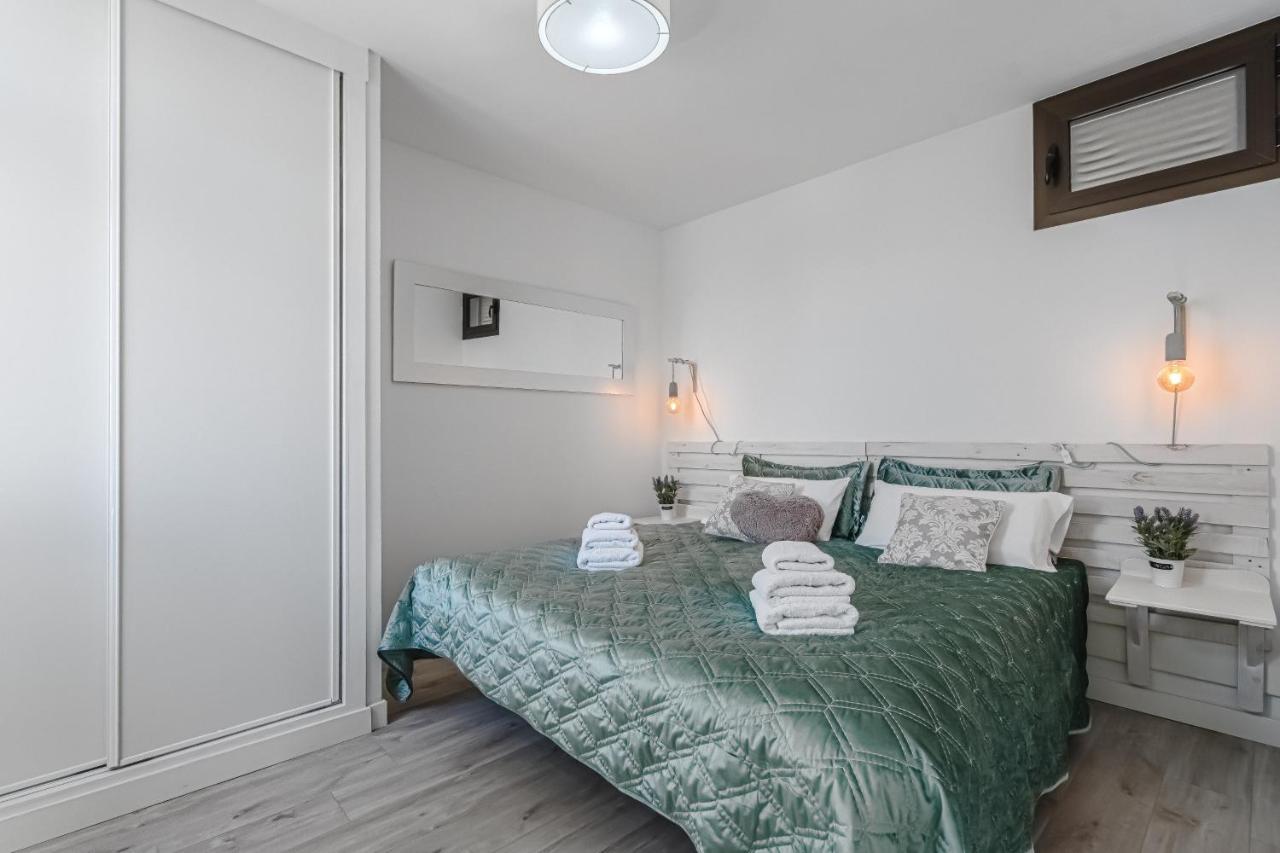 Cozy Apartments - 150 Meters From The Beach, Free Wi-Fi Playa de las Americas  Esterno foto
